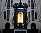 MATKA BOŻA SZKAPLERZNA: ołtarz NMP, nawa boczna, kościół św. Eliasza, Czerna; źródło: obiezyswiat.org