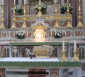 OŁTARZ GŁÓWNY:  kościół św. Piotra, San Pietro a Patierno; źródło: www.flickr.com