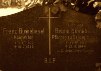 BINNEBESEL Bruno - Grave plague, St Hedwig cemetery, Berlin, source: wiki.brzezno.net, own collection; CLICK TO ZOOM AND DISPLAY INFO