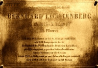 LICHTENBERG Bernard - Tablica pamiątkowa, Alt-Lietzow 23, Berlin-Charlottenburg, źródło: www.tracesofwar.com, zasoby własne; KLIKNIJ by POWIĘKSZYĆ i WYŚWIETLIĆ INFO