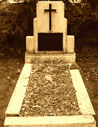 KŁOŚ Mieczyslav - Tombstone (cenotaph?), parish cemetery, Białcz Stary, source: www.parafiastarybialcz.pl, own collection; CLICK TO ZOOM AND DISPLAY INFO