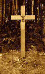 BIK Emanuel (Fr Charles) - Memorial cross, place of death, Newtyle, Scotland, source: en.tracesofwar.com, own collection; CLICK TO ZOOM AND DISPLAY INFO