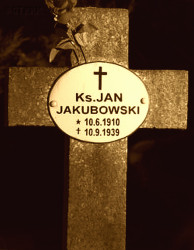 JAKUBOWSKI John - Tomb, Bydgoszcz Heroes cemetery, Bydgoszcz, source: jakubgackowski.pl, own collection; CLICK TO ZOOM AND DISPLAY INFO