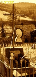 LISKIEWICZ Mikołaj - Nagrobek, k. cmentarza wojennego nr 7, Desznica, źródło: 1.bp.blogspot.com, zasoby własne; KLIKNIJ by POWIĘKSZYĆ i WYŚWIETLIĆ INFO
