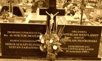 KAPUŚCIŃSKI Nicholas - Grave (new), parish cemetery, Dub, source: www.radiozamosc.pl, own collection; CLICK TO ZOOM AND DISPLAY INFO