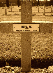 HUPA Wiktor (o. Fortunat) - Krzyż nagrobny, cmentarz wojenny, Falais, źródło: www.panewniki.franciszkanie.pl, zasoby własne; KLIKNIJ by POWIĘKSZYĆ i WYŚWIETLIĆ INFO