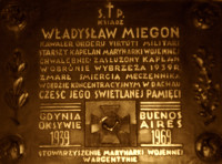 MIEGOŃ Vladislav - Commemorative plaque, Archangel Michael church, Gdynia, source: www.gimnazjum4.gom.pl, own collection; CLICK TO ZOOM AND DISPLAY INFO