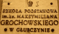 GROCHOWSKI Maximilian Theodore - Plaque, public school, Głubczyn, source: www.bohaterowiekrajny.krakow.pl, own collection; CLICK TO ZOOM AND DISPLAY INFO