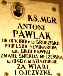 PAWLAK Anthony - Commemorative plaque, St Peter and Paul the Apostles church, Grodzisko, source: panaszonik.blogspot.com, own collection; CLICK TO ZOOM AND DISPLAY INFO