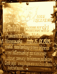 CZAMARSKI Anthony - Commemorative plaque, cross at the site of martyrdom, Huta Krzeszowska, source: commons.wikimedia.org, own collection; CLICK TO ZOOM AND DISPLAY INFO