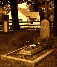 ŁOTAREWICZ Vincent - Tomb, parish cemetery, Iszkołdź, source: www.rowery.olsztyn.pl, own collection; CLICK TO ZOOM AND DISPLAY INFO