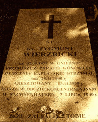 WIERZBICKI Sigismund Lawrence - Tomb (cenotaph?), parish church, Kościelec, source: www.koscielec.pl, own collection; CLICK TO ZOOM AND DISPLAY INFO