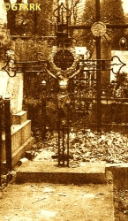 FRANKL Stanislav - Tomb, Janowsky cemetery, Lviv (c. 1996), source: naszaprzeszlosc.pl, own collection; CLICK TO ZOOM AND DISPLAY INFO