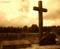 PŁOŃSKI Józef - Pomnik ofiar zbrodni niemieckich, Naumowicze, Białoruś, źródło: www.flickr.com, zasoby własne; KLIKNIJ by POWIĘKSZYĆ i WYŚWIETLIĆ INFO