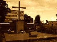 KUCZYŃSKI Joseph - Tomb, old cemetery, Navahrudak, source: www.flickr.com, own collection; CLICK TO ZOOM AND DISPLAY INFO