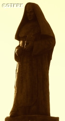 SZYMKOWIAK Janina Ludwika (s. Maria Sancja) - Posąg, Pawłowice, źródło: commons.wikimedia.org, zasoby własne; KLIKNIJ by POWIĘKSZYĆ i WYŚWIETLIĆ INFO