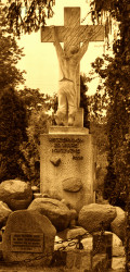 KWIATKOWSKI Paul - Monument, Fr Paul Kwiatkowski's martyrdom site, Soczewka, source: www.parafiamboskiej.parafia.info.pl, own collection; CLICK TO ZOOM AND DISPLAY INFO