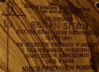 SITKO Roman - Commemorative plaque, Higher Theological Seminary, Tarnów, source: www.miejscapamiecinarodowej.pl, own collection; CLICK TO ZOOM AND DISPLAY INFO