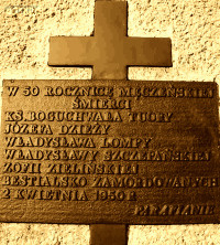 TUORA Boguchwał - Commemorative plaque, church, Poczesna, source: pl.wikipedia.org, own collection; CLICK TO ZOOM AND DISPLAY INFO