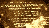 LIGUDA Paweł Alojzy - Nagrobek, cmentarz parafialny, Winów, źródło: www.ngopole.pl, zasoby własne; KLIKNIJ by POWIĘKSZYĆ i WYŚWIETLIĆ INFO
