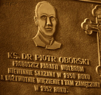 OBORSKI Peter - Commemorative plaque, parish church, Wolbrom, source: www.youtube.com, own collection; CLICK TO ZOOM AND DISPLAY INFO
