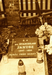 JANUSZ Stanisław - Nagrobek, cmentarz więzienny, Wronki, źródło: www.wronki.pl, zasoby własne; KLIKNIJ by POWIĘKSZYĆ i WYŚWIETLIĆ INFO