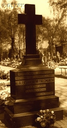 FALZMANN Aleksander Karol - Cenotaf, cmentarz ewangelicko-augsburski, Zgierz, źródło: picasaweb.google.com, zasoby własne; KLIKNIJ by POWIĘKSZYĆ i WYŚWIETLIĆ INFO