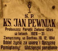 PEWNIAK John - Commemorative plaque, St Florian parish church, Zielona Wieś, source: www.polskaniezwykla.pl, own collection; CLICK TO ZOOM AND DISPLAY INFO