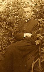 HERUD Bronislav; source: thanks to Fr Bronislaus Herud's niece kindness, own collection; CLICK TO ZOOM AND DISPLAY INFO