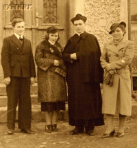 KRZYŻANOWSKI Sigismund - Newly ordained with the family; source: thanks to Puńców parish priest Zbigniew Macura kindness, own collection; CLICK TO ZOOM AND DISPLAY INFO