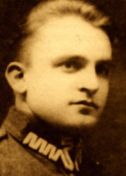 ŁATECKI Eugene - C. 1926, during compulsory military training, source: postawyiokolice.blogspot.com, own collection; CLICK TO ZOOM AND DISPLAY INFO
