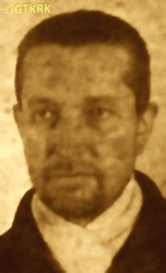 ŻDAN John - c. 1940, prison photo, source: 100krokiv.info, own collection; CLICK TO ZOOM AND DISPLAY INFO