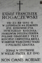 bł. FRANCISZEK ROGACZEWSKI: tablica pamiątkowa, kościół pw. Chrystusa Króla, Gdańsk; źródło: commons.wikimedia.org