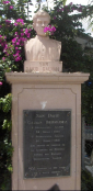 św. DAWID GALVÁN BERMÚDEZ - pomnik, Guadalajara; źródło: la-zorranaranja.deviantart.com